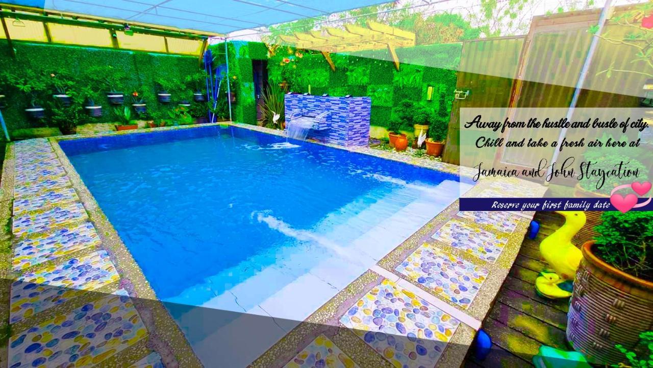 Private House W/ Swimming Pool Staycation Tarlac タルラック エクステリア 写真